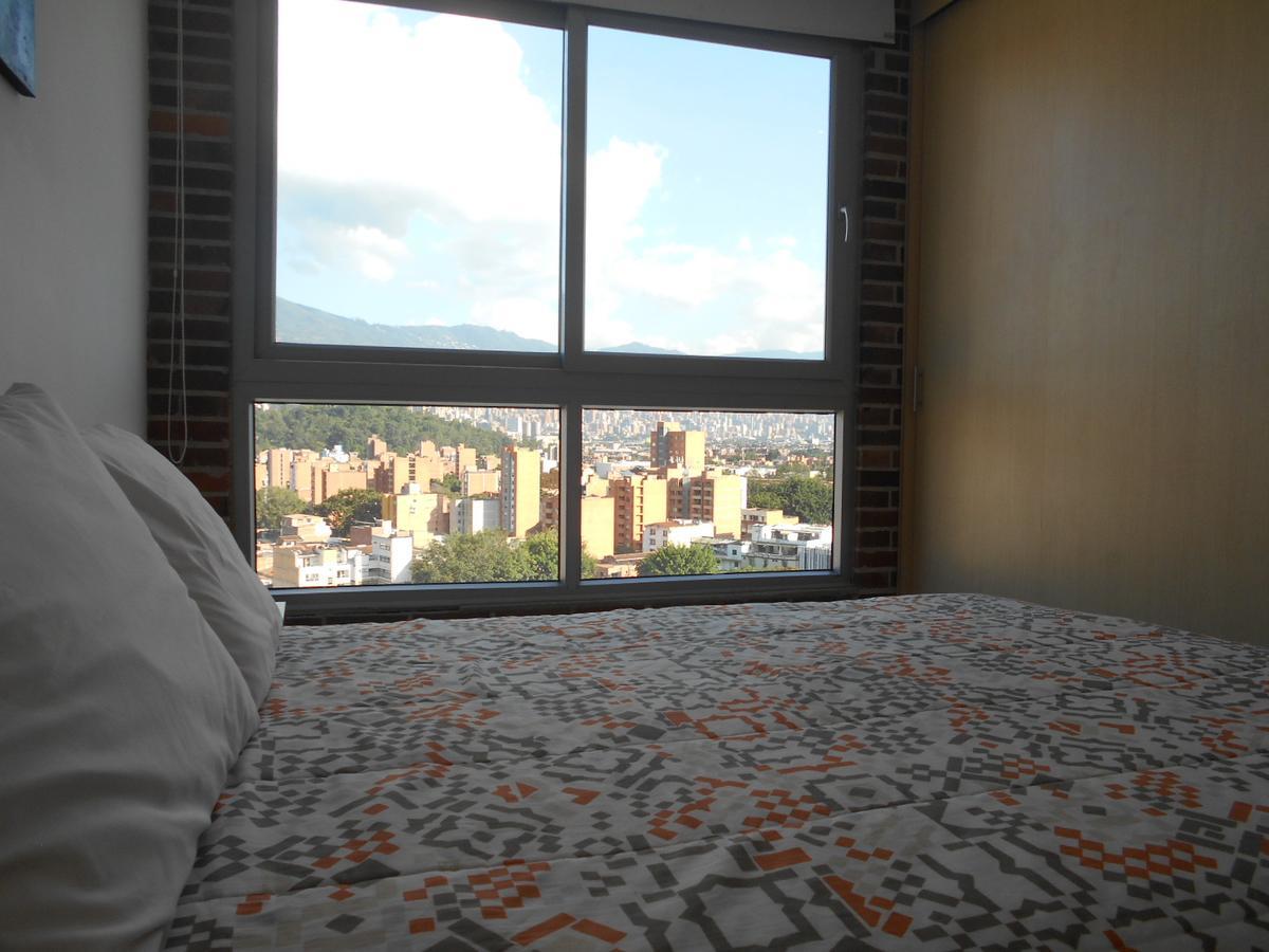 San Peter Suites 메딜린 외부 사진